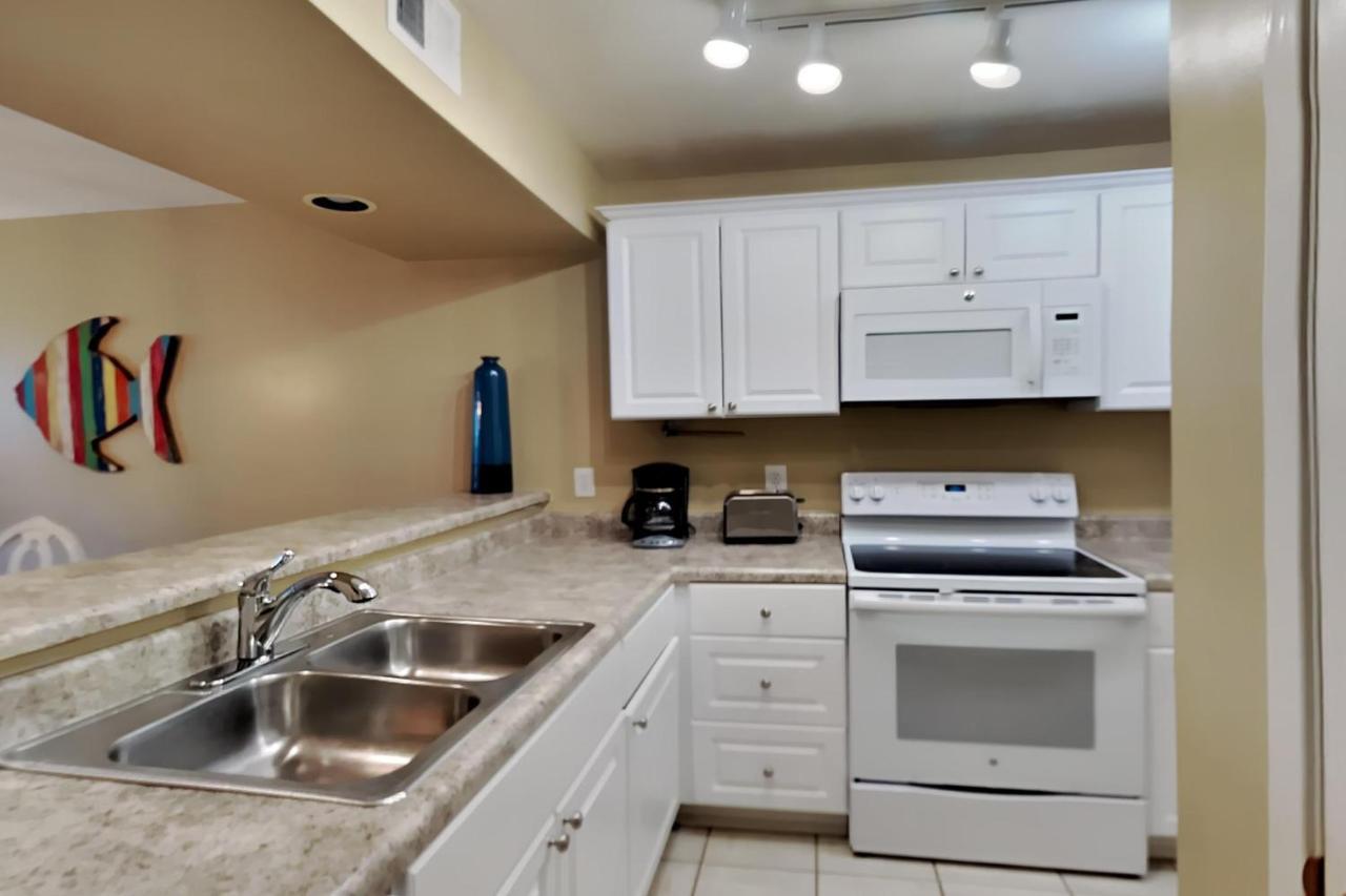 Edgewater 3204